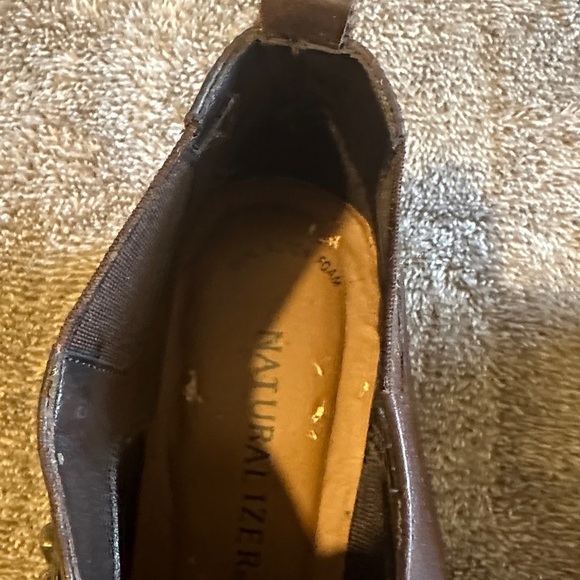 Naturalizer Women's Brown Leather Ankle Booties - Picture 4 of 4